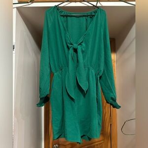 Kelly Green Long-Sleeve Tie-Front Romper EUC Size Medium